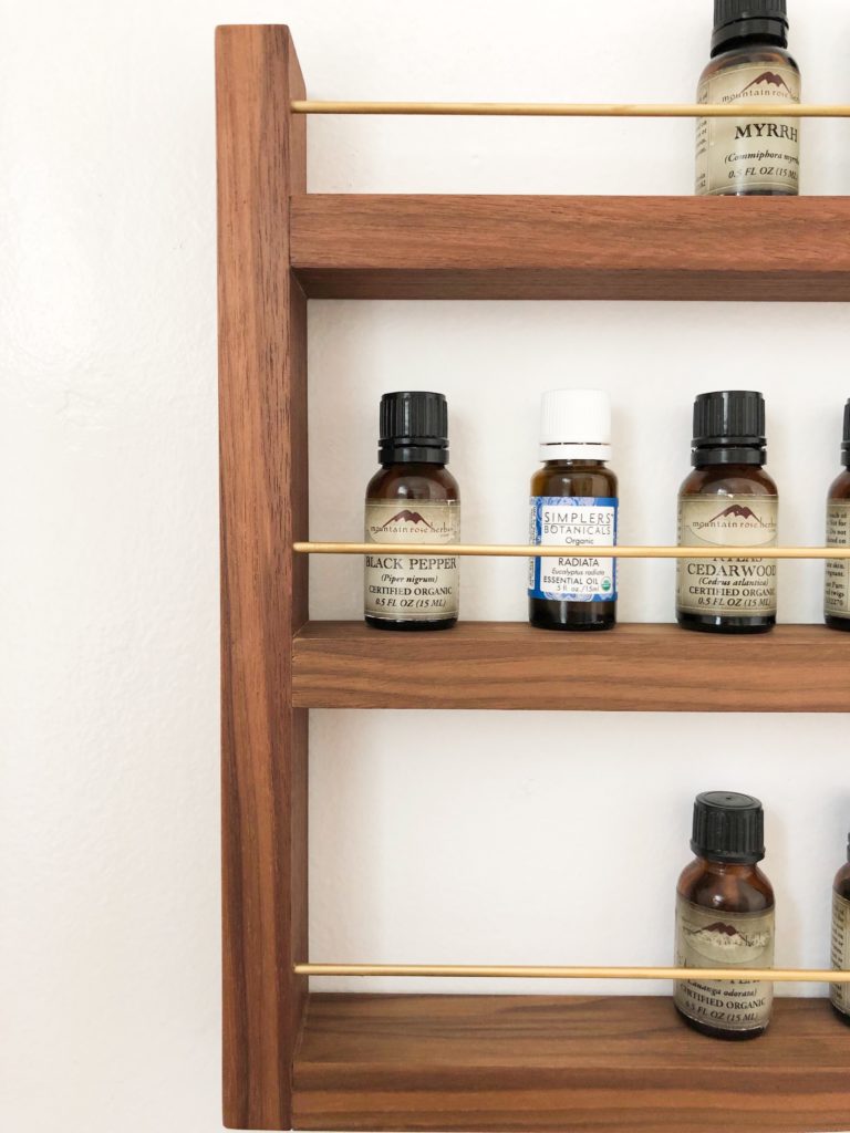 custom essential oils display detail